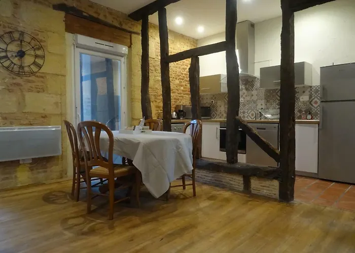 Habitation Saint-clar Vieille *